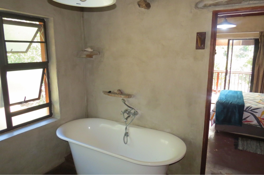 8 Bedroom Property for Sale in Kleinemonde Eastern Cape